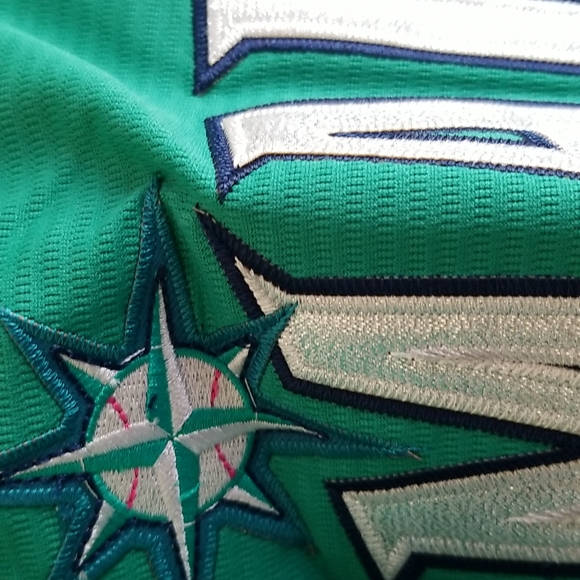 KEN GRIFFEY JR SEATTLE MARINERS GREEN RETRO THROWBACK JERSEY - Picture 4 of 8